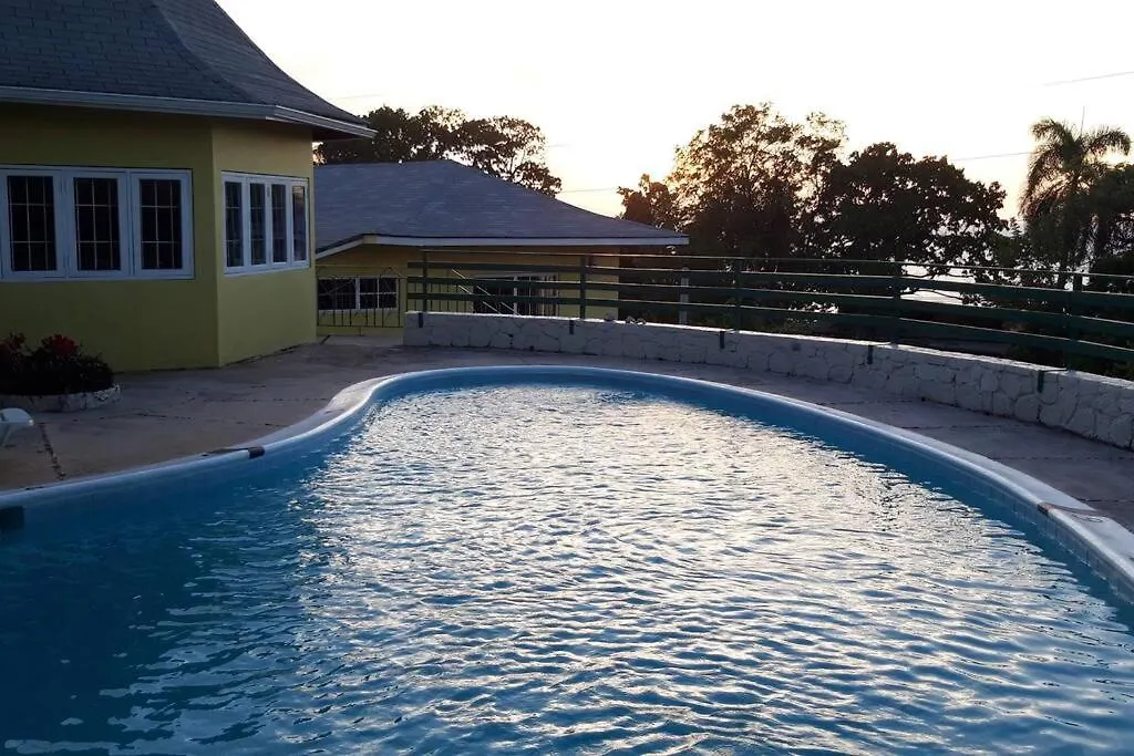 2 Bdr Apt #1 At Ramparts Near Sangster Airport location